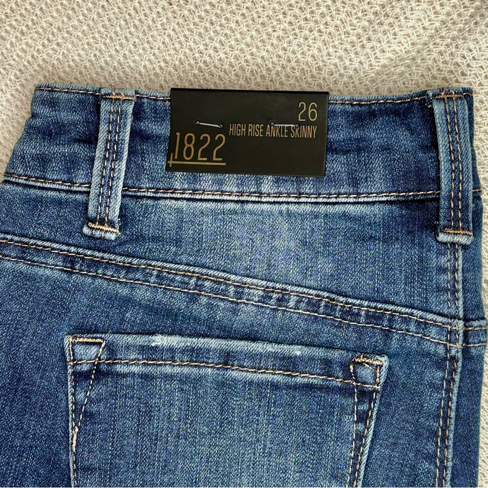 Brand new jeans, never worn